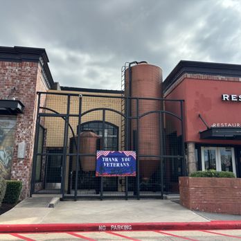 BJ's Restaurant & Brewhouse - Thank YOU Veterans! - New American Near Me - Webster, Texas