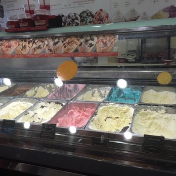 Cold Stone Creamery - Ice Cream & Frozen Yogurt Near Me - West Allis, Wisconsin
