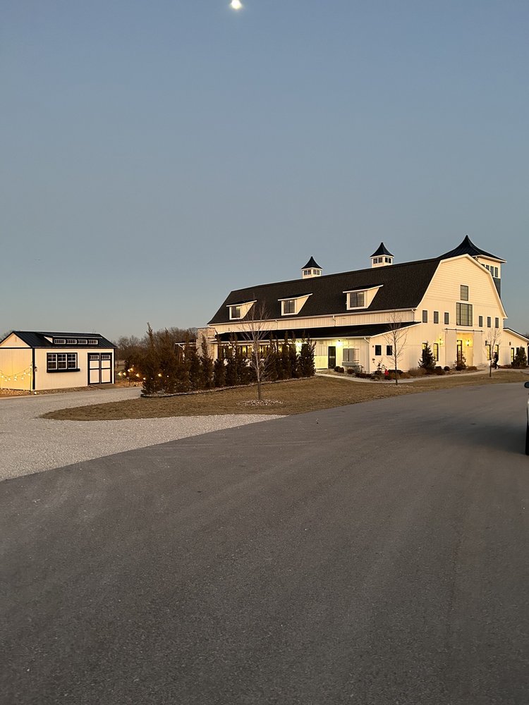 WHITE IRON RIDGE 815 State Rte 92, Smithville, Missouri Venues