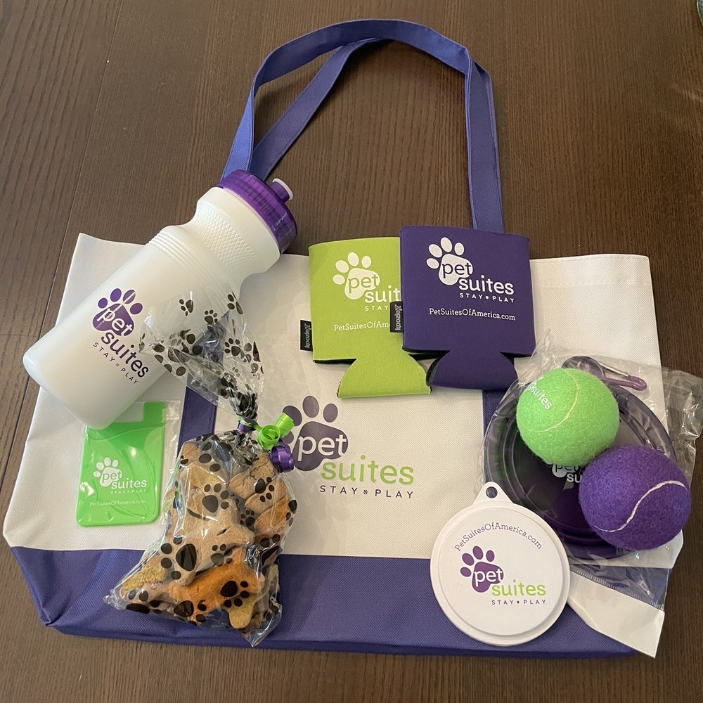 Goodie bag! Lots of nice items! Goodie bag! Lots of nice items!