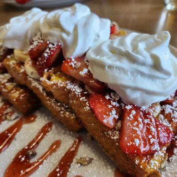 The Cracked Egg - Signature French toast - Breakfast & Brunch Near Me - Phoenix, Arizona