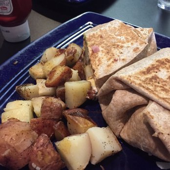 Craig's Cafe - Breakfast burrito with home fries - Breakfast & Brunch Near Me - Quincy, Massachusetts Craig's Cafe - Breakfast burrito with home fries - Breakfast & Brunch Near Me - Quincy, Massachusetts