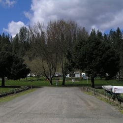 Bear Mountain Rv Park - Entrance To The Park