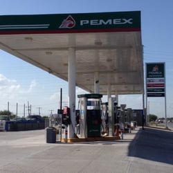 Gasolinera Pemex - Muy buen servicio y los mejor los litros de aqui si son litros, si vuelvo a llenar mi tanque en la EXACTA de Reynosa Mex.