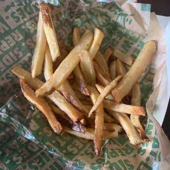 Wingstop - no seasoning. reheated them up. still trash. - Chicken Wings Near Me - Willoughby, Ohio