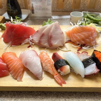 Ginza Sushi - Great layout and variety of fresh, quality fish - Sushi Bars Near Me - Honolulu, Hawaii Ginza Sushi - Great layout and variety of fresh, quality fish - Sushi Bars Near Me - Honolulu, Hawaii