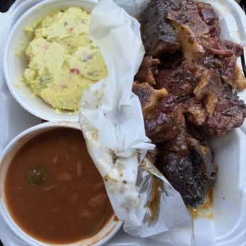 Boutte’s BBQ - Oxtail plate w/two sides $30 - Food Trucks Near Me - Fresno, Texas