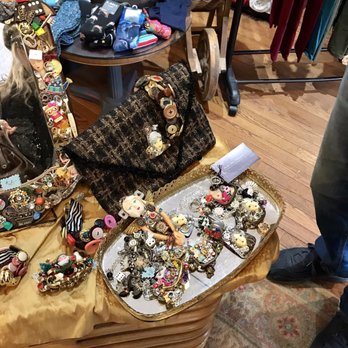 Posh - So many trinkets! - Accessories Near Me - Gordonsville, Virginia Posh - So many trinkets! - Accessories Near Me - Gordonsville, Virginia