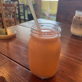 Macondo Coffee Kendall - Sunset smoothie - Coffee & Tea Near Me - Miami, Florida