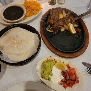Azteca Restaurant-Cantina - Fajitas de res - Mexican Near Me - College Park, Maryland Azteca Restaurant-Cantina - Fajitas de res - Mexican Near Me - College Park, Maryland