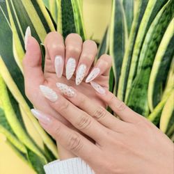 Bright Star Nails