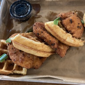 Spoonwood Brewing - Southern fried chicken and waffles - Pizza Near Me - Pittsburgh, Pennsylvania Spoonwood Brewing - Southern fried chicken and waffles - Pizza Near Me - Pittsburgh, Pennsylvania