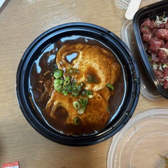 Ali'i Hawaiian Grill - kalua pork loco moco - Hawaiian Near Me - Manhattan Beach, California Ali'i Hawaiian Grill - kalua pork loco moco - Hawaiian Near Me - Manhattan Beach, California