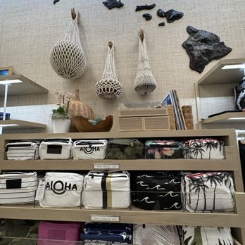 Aloha Collection - Ala Moana Center - Accessories Near Me - Honolulu, Hawaii Aloha Collection - Ala Moana Center - Accessories Near Me - Honolulu, Hawaii
