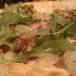 Fontina, gorgonzola, monzzarella, sausage, and arugala pizza!