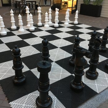 Biltmore Fashion Park - Relaxed and fun. - Shopping Centers Near Me - Phoenix, Arizona