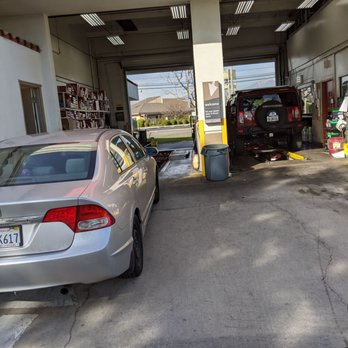 Jiffy Lube Oil Change - Jiffy lube - Auto Repair Near Me - Chino, California