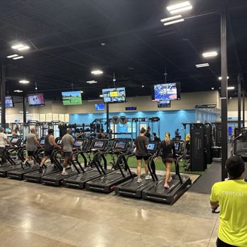 EōS Fitness - Gyms Near Me - Casselberry, Florida EōS Fitness - Gyms Near Me - Casselberry, Florida