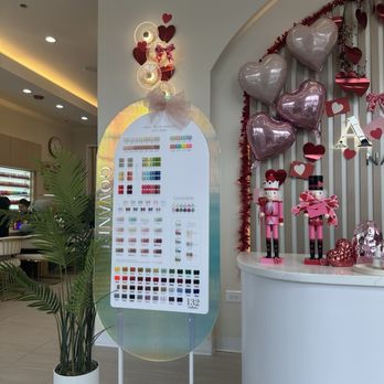 Apex Nail Lounge - Nail Salons Near Me - Naperville, Illinois