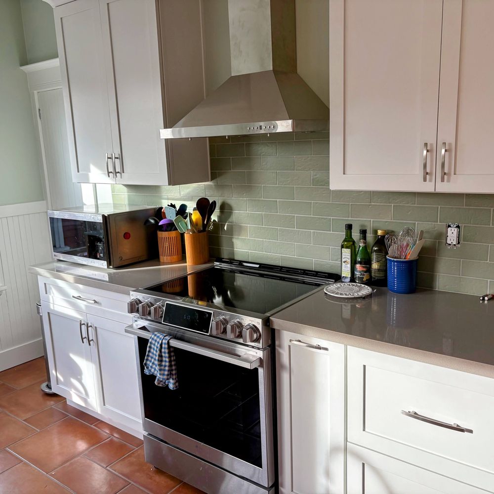Best Home Remodeling - Stove, counter, and cabinets - General Contractors Near Me - Richmond, California Best Home Remodeling - Stove, counter, and cabinets - General Contractors Near Me - Richmond, California