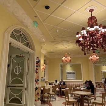 Cafe Gelato - Interior - Ice Cream & Frozen Yogurt Near Me - Las Vegas, Nevada