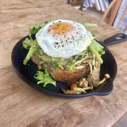 Mushroom toast (look at the size of it!). Stellar flavor.
