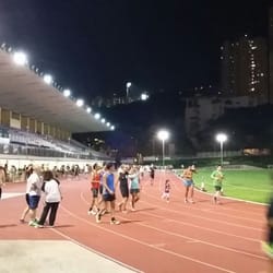 斧山道運動場