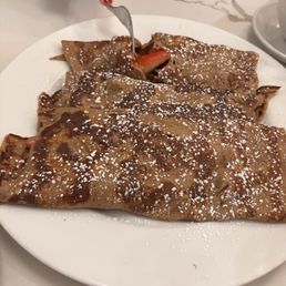 Strawberry crepes
