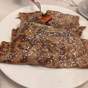 Nookies on Wells - Strawberry crepes - Breakfast & Brunch Near Me - Chicago, Illinois