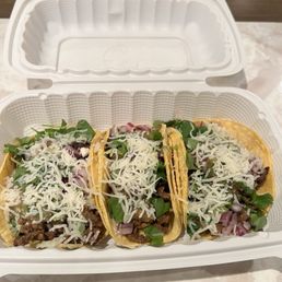 Carne asada tacos were so delicious . Carne asada tacos were so delicious .