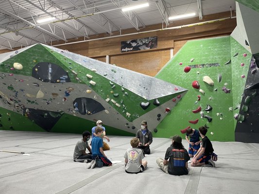 EDGEWORKS CLIMBING - BELLEVUE - Updated October 2025 - 111 Photos & 105 ...