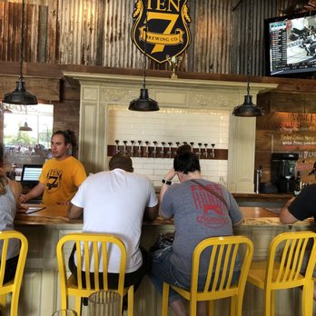 Ten7 Brewing - Bar view - Breweries Near Me - North Wales, Pennsylvania