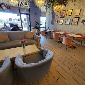 Latthe | Roast & Toast - Inside - Coffee & Tea Near Me - Milpitas, California