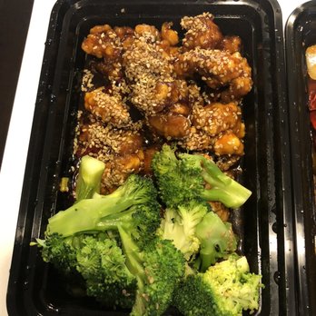 Sky Asian Fusion - Sesame chicken with broccoli - Asian Fusion Near Me - Leander, Texas Sky Asian Fusion - Sesame chicken with broccoli - Asian Fusion Near Me - Leander, Texas