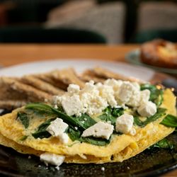 Crepes & Co Lokal Coffee