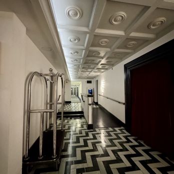 Chamberlain West Hollywood - hallways - Hotels Near Me - West Hollywood, California Chamberlain West Hollywood - hallways - Hotels Near Me - West Hollywood, California