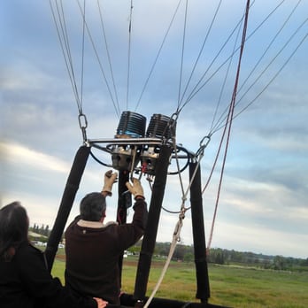 Sky Drifters - Before getting in and take-off - Hot Air Balloons Near Me - Rancho Murieta, California Sky Drifters - Before getting in and take-off - Hot Air Balloons Near Me - Rancho Murieta, California