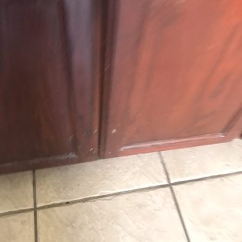 Noah's Cleaning Service - Front of cupboards not wiped down - Home Cleaning Near Me