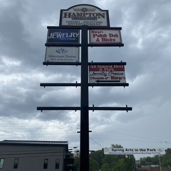 The Pasta Market - Look for this sign for the parking lot. - Cafes Near Me - Blue Ridge, Georgia The Pasta Market - Look for this sign for the parking lot. - Cafes Near Me - Blue Ridge, Georgia