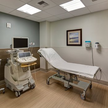 Varisco Design Build Group - Vascular Exam Room - Architects Near Me - Irvine, California