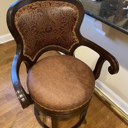 Z Home Furnishings - Bar stool