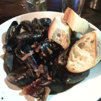 Common Theory - 1lb bacon mushroom mussels. 3 of delicious ingredients in one dish! - Gastropubs Near Me - San Diego, California