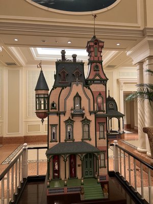 Tokyo Disneyland Hotel by null