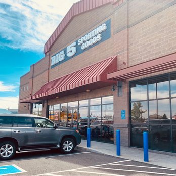 Big 5 Sporting Goods - Front of store on a beautiful sunny Central Oregon day! - Sporting Goods Near Me - Redmond, Oregon