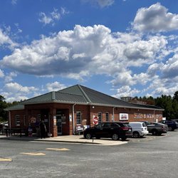 Arcadia Family Restaurant - View from parking lot