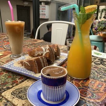 Arada Cafe - Breakfast & Brunch Near Me - Istanbul, 34 Arada Cafe - Breakfast & Brunch Near Me - Istanbul, 34