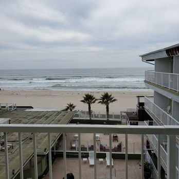 Surfer Beach Hotel - San Diego, CA