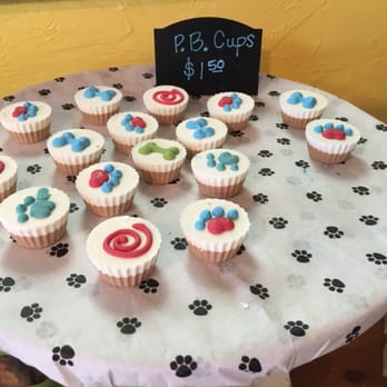 Island Paws - Peanut butter cups for your doggie! - Pet Stores Near Me - Sanibel, Florida