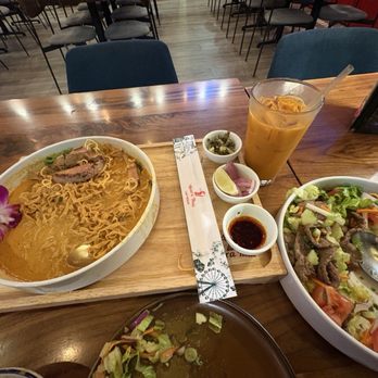Weera Thai - Rainbow - Thai Near Me - Las Vegas, Nevada Weera Thai - Rainbow - Thai Near Me - Las Vegas, Nevada