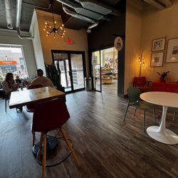 Uptown Coffee Company - Interior seating